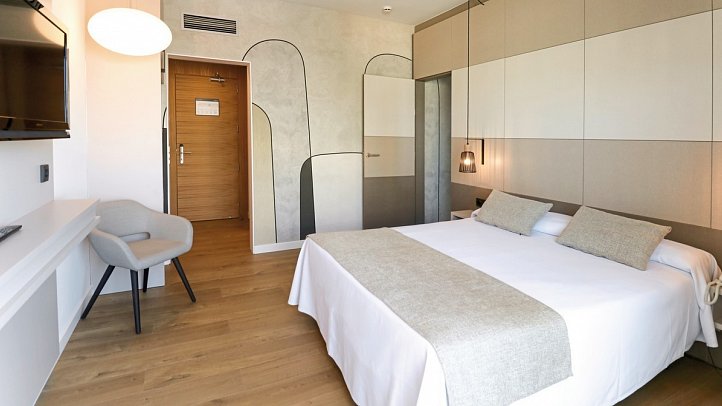 Golden Taurus Aquapark Resort - Wohnbeispiel Familienzimmer Premium (Zimmercodierung FM1)