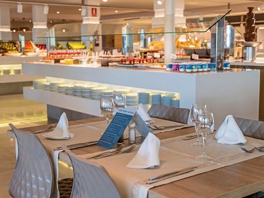 Golden Taurus Aquapark Resort