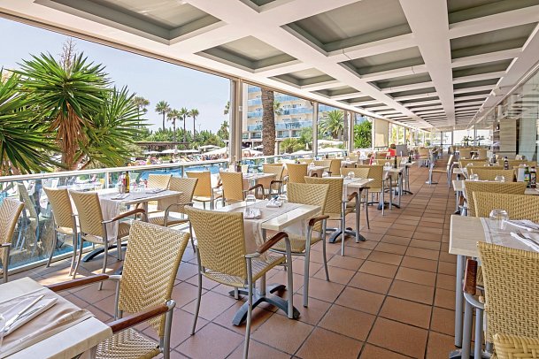 Golden Taurus Aquapark Resort