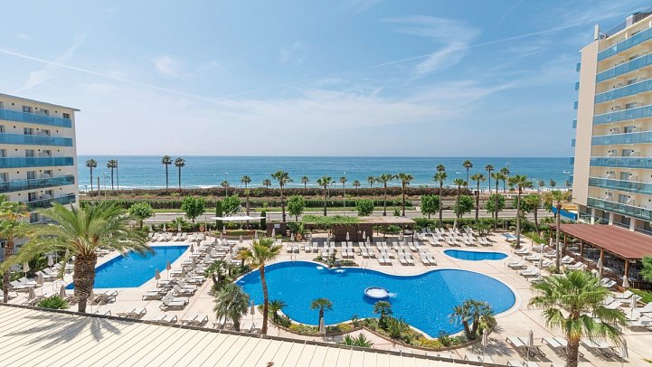 Golden Taurus Aquapark Resort