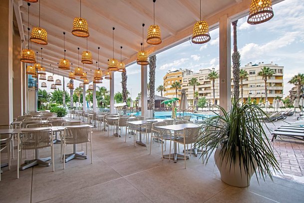 Golden Taurus Aquapark Resort