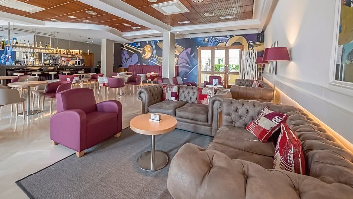 Golden Taurus Aquapark Resort - Cocktailbar „Habana“