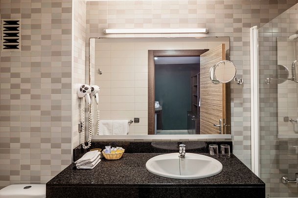 AQUA Hotel Bertran Park - Badbeispiel Juniorsuite (Zimmercodierung JB1)