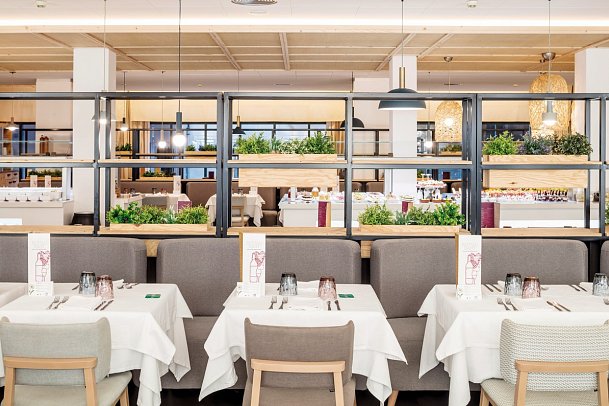 AQUA Hotel Bertran Park