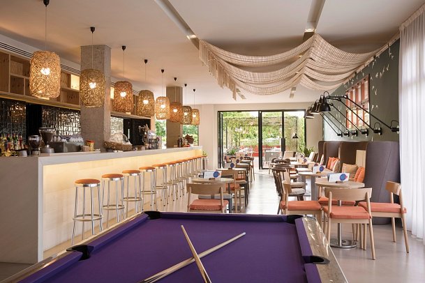 AQUA Hotel Bertran Park