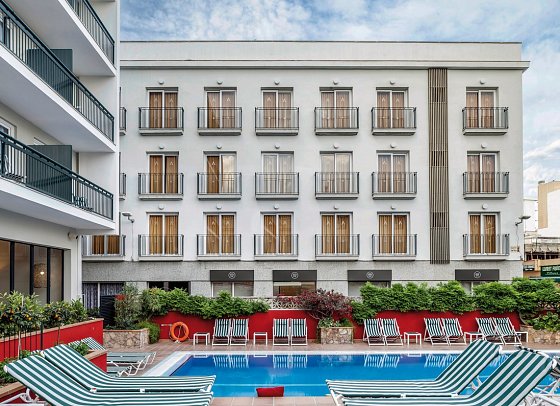 AQUA Hotel Bertran Park