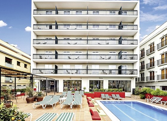 AQUA Hotel Bertran Park