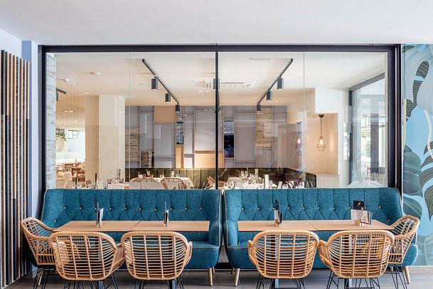 AQUA Hotel The Breeze