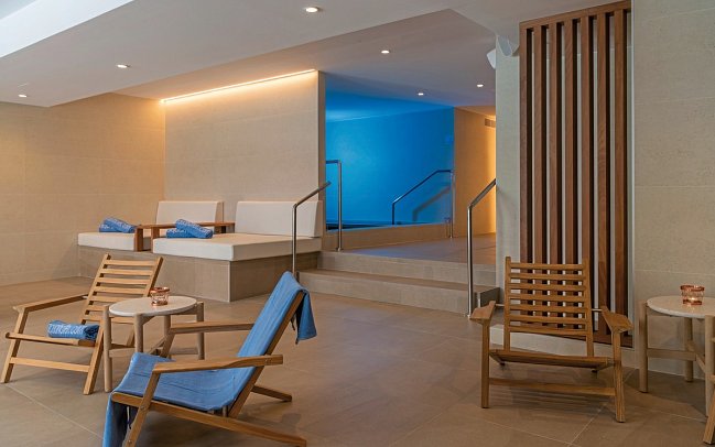 AQUA Hotel The Breeze