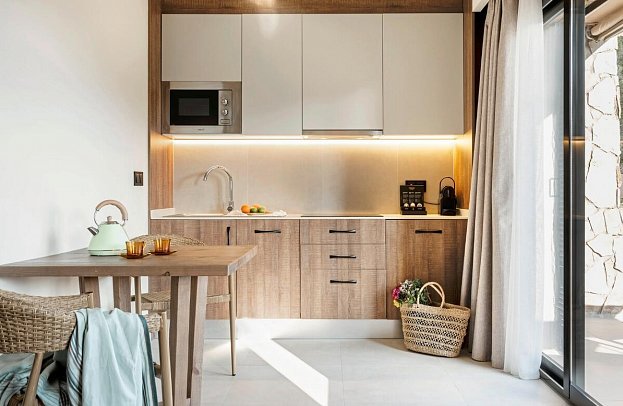 Zel Costa Brava - Wohnbeispiel Casa Zel Suite Meerblick (Zimmercodierungen W1M & W2M)