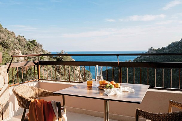 Zel Costa Brava - Wohnbeispiel Casa Zel Suite Meerblick (Zimmercodierungen W1M & W2M)