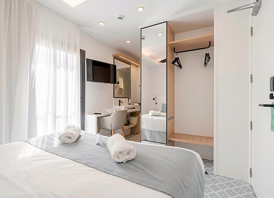 Neptuno & Spa - Wohnbeispiel Doppelzimmer Komfort (Zimmercodierungen DF3 & EB1)