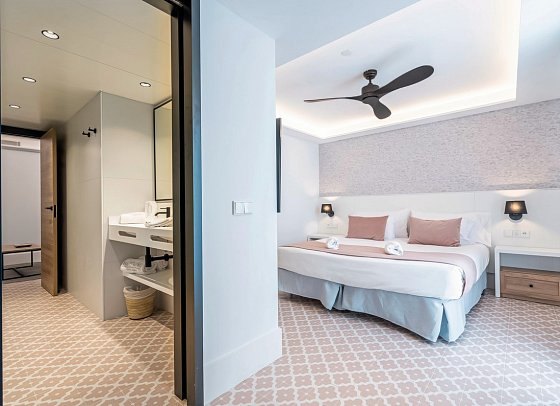 Neptuno & Spa - Wohnbeispiel Juniorsuite Balkon (Zimmercodierung JB1)