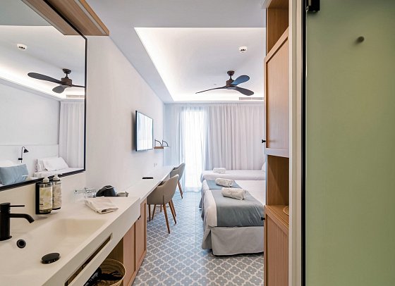 Neptuno & Spa - Wohnbeispiel Juniorsuite Balkon (Zimmercodierung JB1)