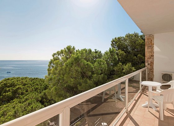 htop Caleta Palace - Balkonbeispiel Familiensuite Superior Meerblick (Zimmercodierung FSM)