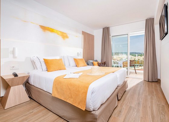 L'Azure Hotel - Wohnbeispiel Doppelzimmer Standard (Zimmercodierungen DG1 & DBP)