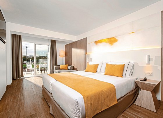 L'Azure Hotel - Wohnbeispiel Doppelzimmer Superior (Zimmercodierungen DS1 & DSP)