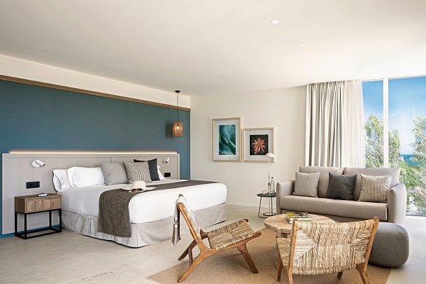 Atzavara Hotel & Spa - Wohnbeispiel Juniorsuite Poolblick (Zimmercodierung JBP)
