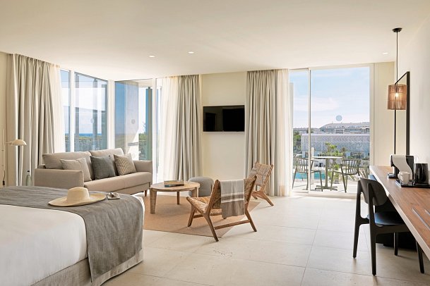 Atzavara Hotel & Spa - Wohnbeispiel Juniorsuite Poolblick (Zimmercodierung JBP)