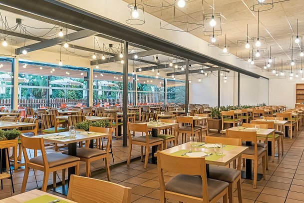 FERGUS Club Pineda Splash