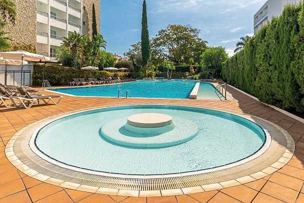 FERGUS Club Pineda Splash