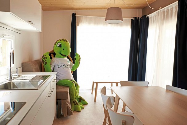 Camping Resort Els Pins - Wohnbeispiel Mobilheim Plus (Zimmercodierungen CB4 & CB5)
