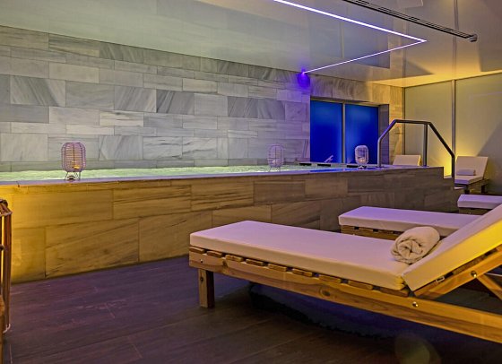Hospes Palacio de los Patos, a Member of Design Hotels