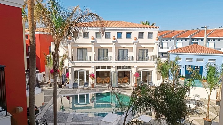 Grecotel Plaza Beach House