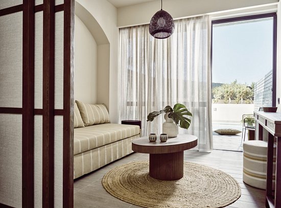 Numo Ierapetra Beach Resort Crete, Curio Collection by Hilton - Wohnbeispiel Juniorsuite King Evergreen Balkon (Zimmercodierung JS1)