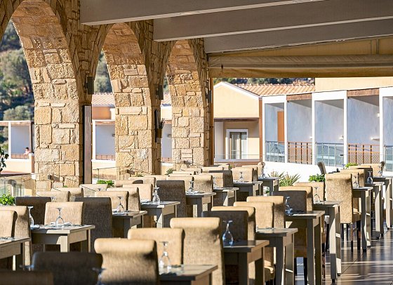 Filion Suites Resort & Spa