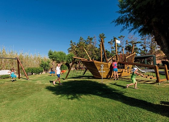Aquila Rithymna Beach