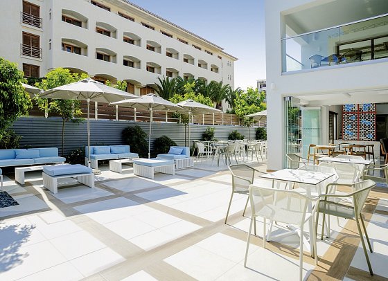 Atrium Ambiance