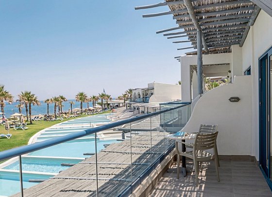 Lyttos Beach - Wohnbeispiel Juniorsuite Meeresfront erste Etage (Zimmercodierung J9O)
