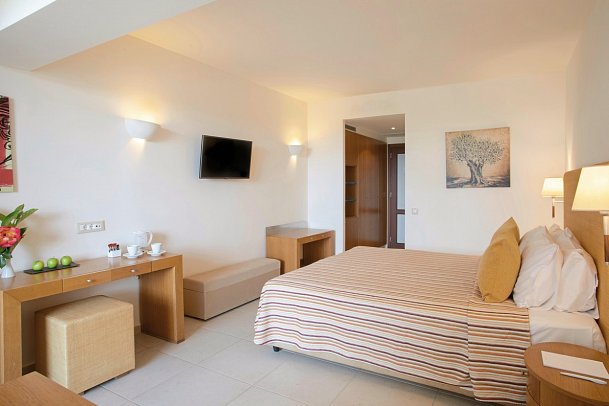 Blue Sea Beach Affiliated by Melia - Wohnbeispiel Doppelzimmer Gartenblick (Zimmercodierung DB1)