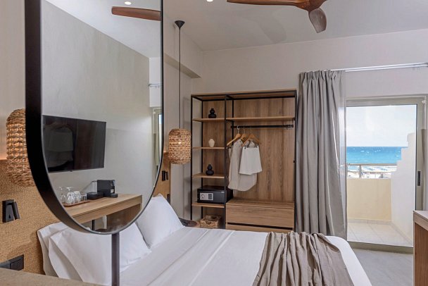 Zeus Hotels Neptuno Beach - Wohnbeispiel Doppelzimmer Premium seitl. Meerblick (Zimmercodierung DMN)