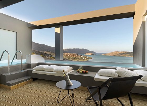 Domes Aulus Elounda, Curio Collection by Hilton - Wohnbeispiel Suite Meerblick Sapphire Zen Privat-Pool (Zimmercodierung W4M)