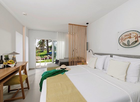Anissa Beach - Wohnbeispiel Doppelzimmer Komfort Gartenblick (Zimmercodierung DFG)