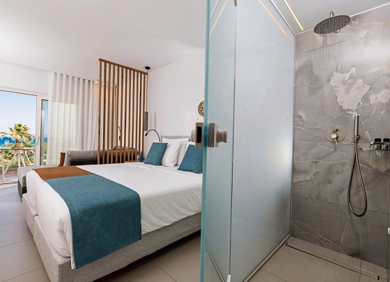 Anissa Beach - Wohnbeispiel Doppelzimmer Komfort Meerblick (Zimmercodierung DFM)