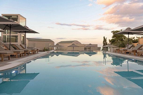 Galaxy Suites Boutique Resort