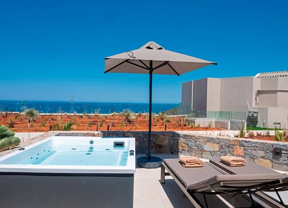 Galaxy Suites Boutique Resort - Wohnbeispiel Suite mit Jacuzzi (Zimmercodierung WB1)