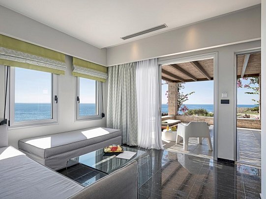 Kakkos Beach - Wohnbeispiel Juniorsuite Meerblick (Zimmercodierung JBM)
