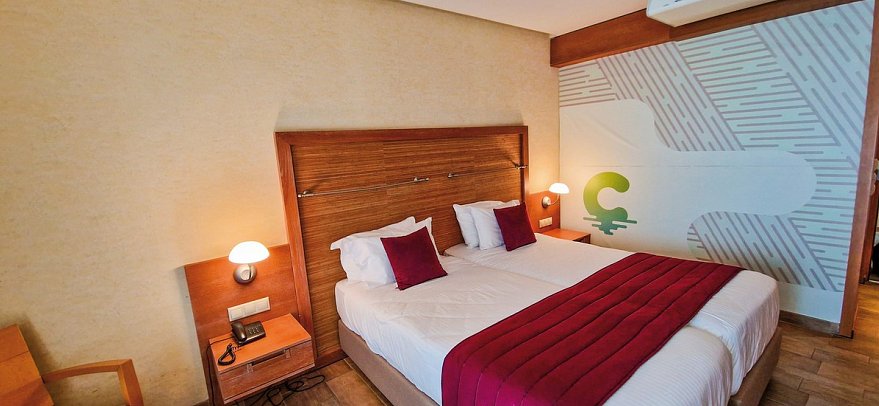 Calimera Sirens Beach - Wohnbeispiel Calimera-Familienzimmer mit Verbindungstür Meerblick (Zimmercodierung FVM)