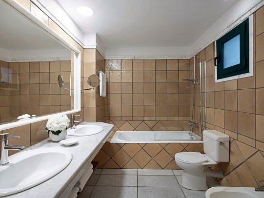 Creta Maris Resort - Badbeispiel (Zimmercodierung FV1)