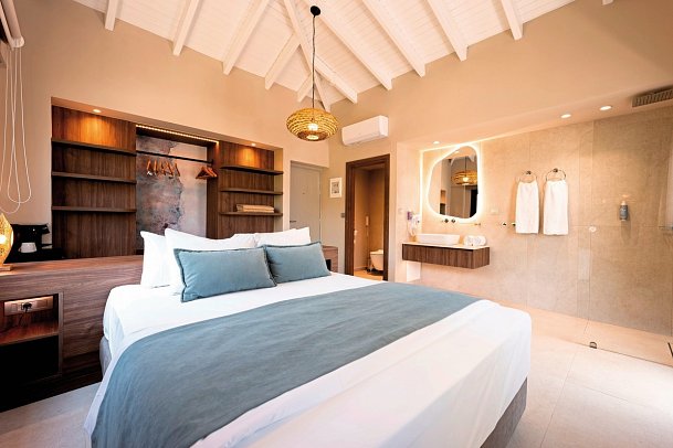 Sentido Kyknos Beach - Wohnbeispiel Sentido Zimmer mit begehbarem Kleiderschrank (Zimmercodierung D1G)