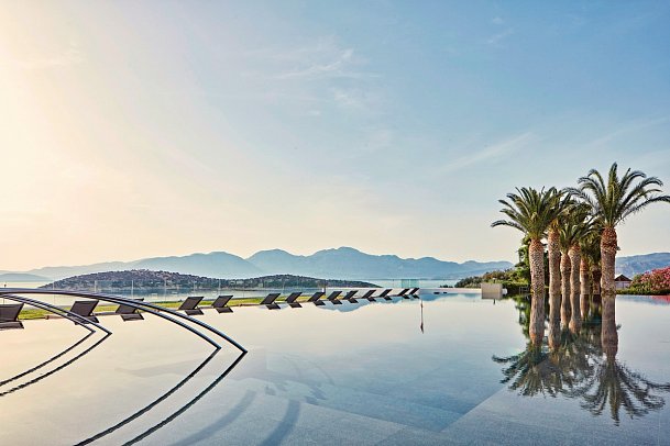 Minos Palace Hotel & Suites