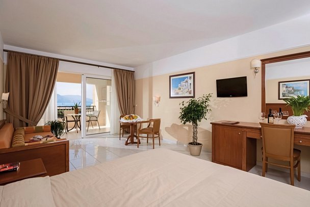 Vantaris Palace - Wohnbeispiel Doppelzimmer Meeresfront (Zimmercodierung DBO)