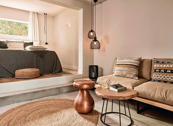 Minos Beach Art - Wohnbeispiel Bungalow Superior Meeresfront Privatpool (Zimmercodierung BSR)