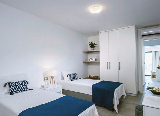 Peninsula Resort & Spa