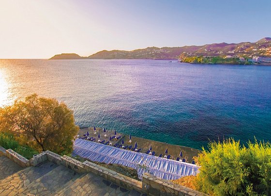 Peninsula Resort & Spa