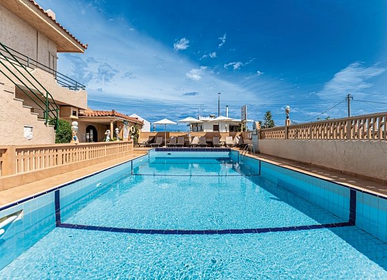 Hotel Erato